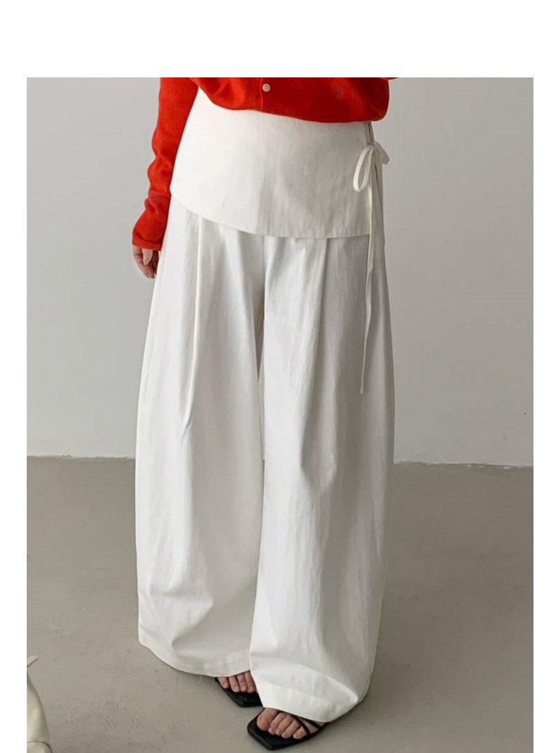 Trendy new spring/autumn casual two-piece skirt and pants set for women, featuring Korean-inspired design, high waist, slimming effect, and straight-leg fit. 16