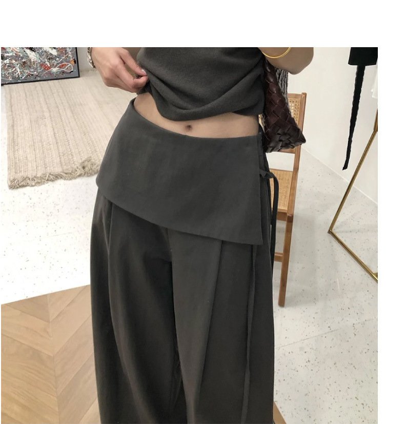 Trendy new spring/autumn casual two-piece skirt and pants set for women, featuring Korean-inspired design, high waist, slimming effect, and straight-leg fit. 13
